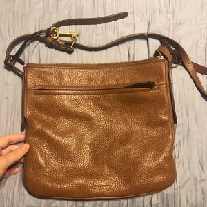 ✨brown leather Fossil crossbody ✨